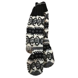Black and whit wool socks.  CL/WH18